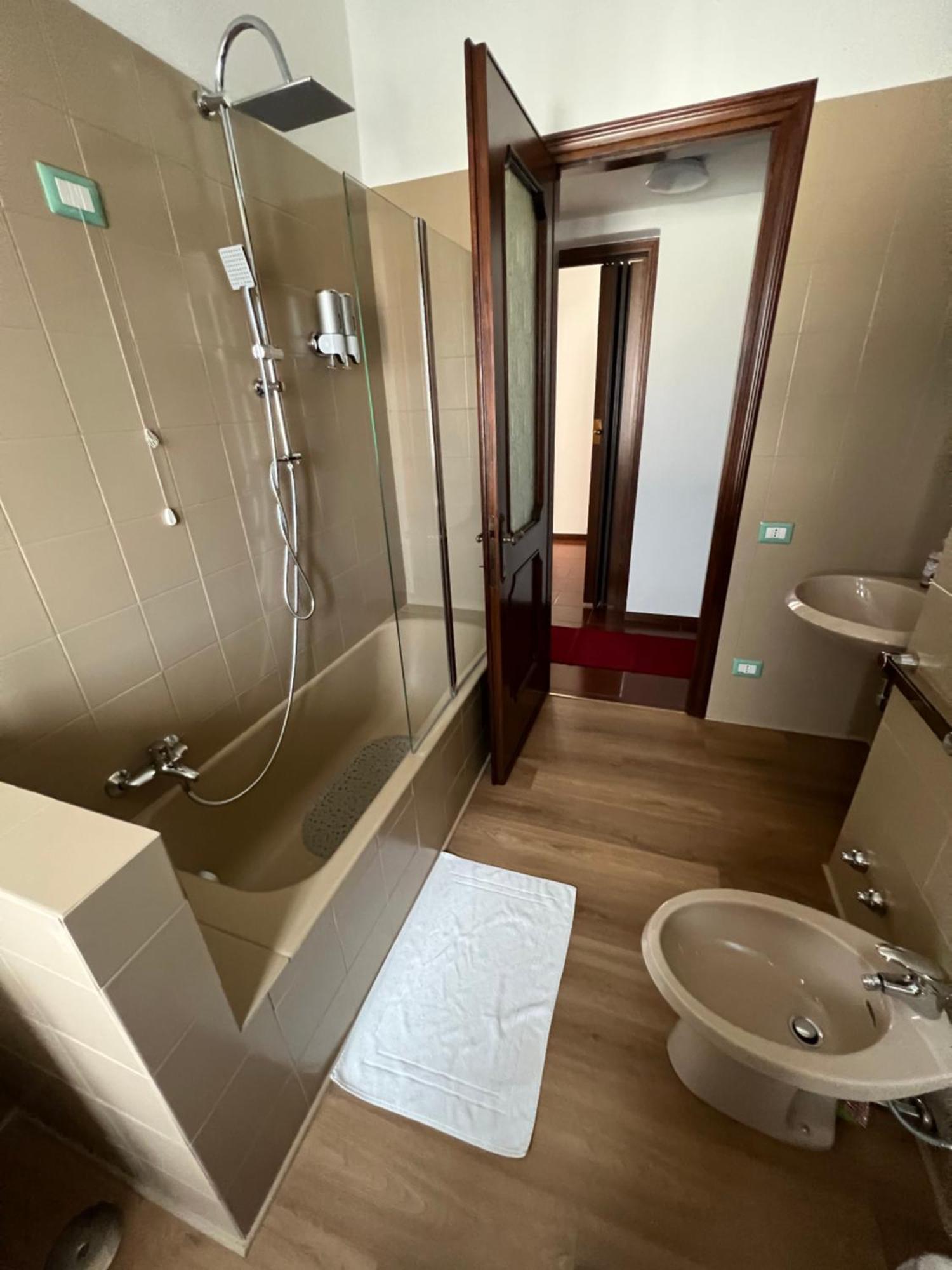Orio Easy Relax 24H Airport 3 - A Few Steps Apartment Orio al Serio Exterior photo